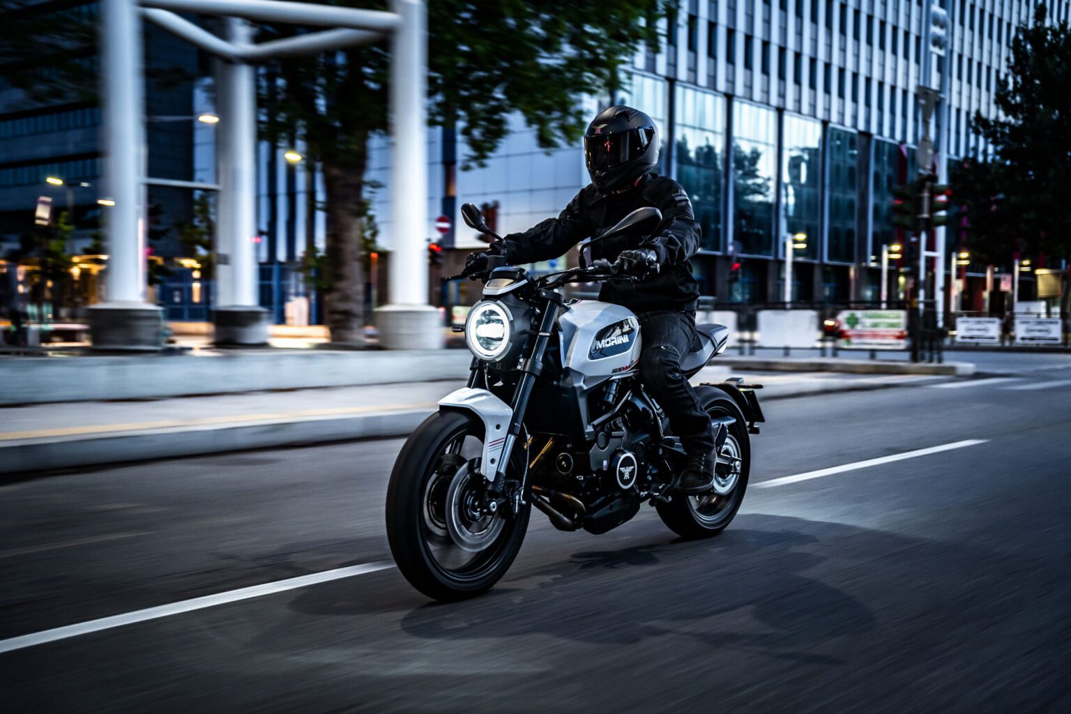 Moto Morini Seiemmezzo STR